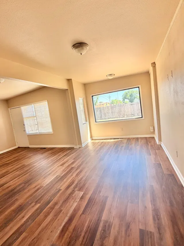 Photo 4 — 2301 49th Street, Lubbock, TX 79412
