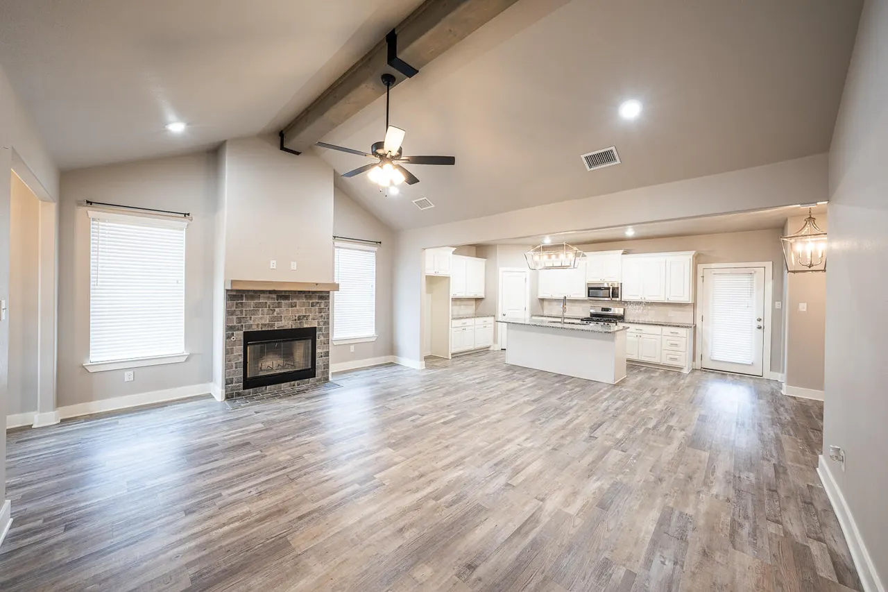 Photo 2 — 402 Cowboy Lane, Wolfforth, TX 79382