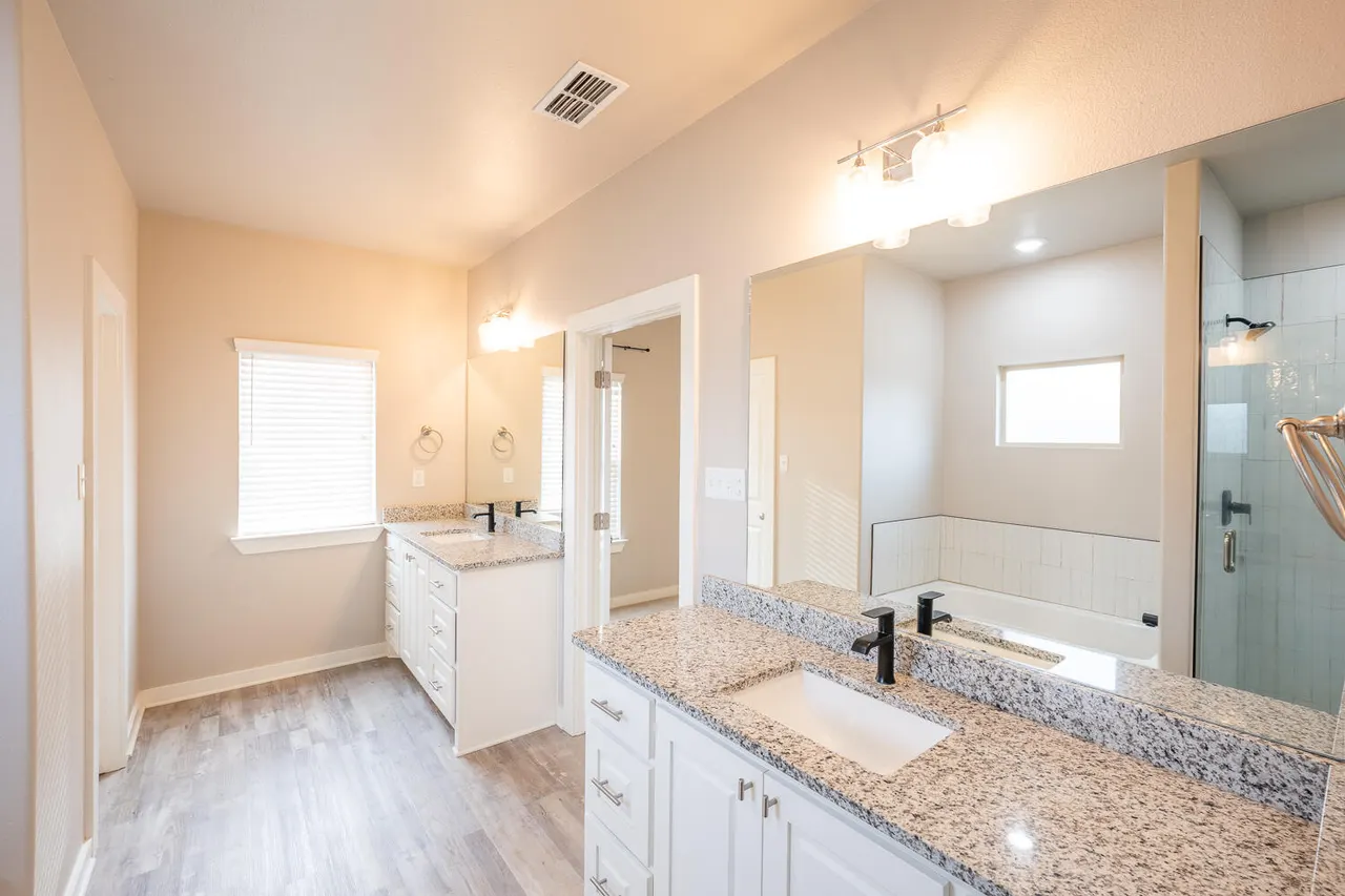 Photo 9 — 402 Cowboy Lane, Wolfforth, TX 79382