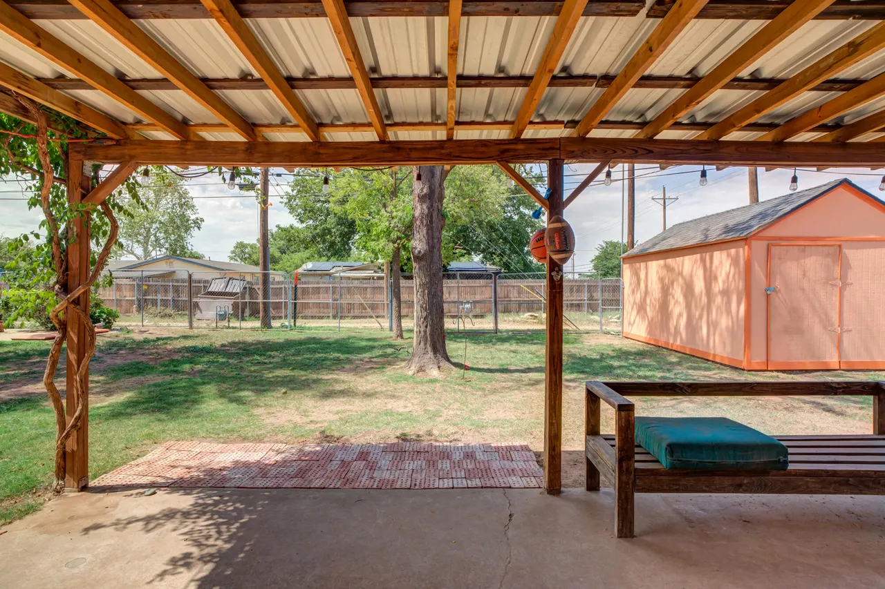 Photo 10 — 4802 53rd Street, Lubbock, TX 79414