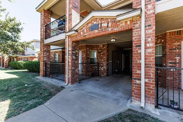 Photo 3 — 5827 6th Street, Lubbock, TX 79416