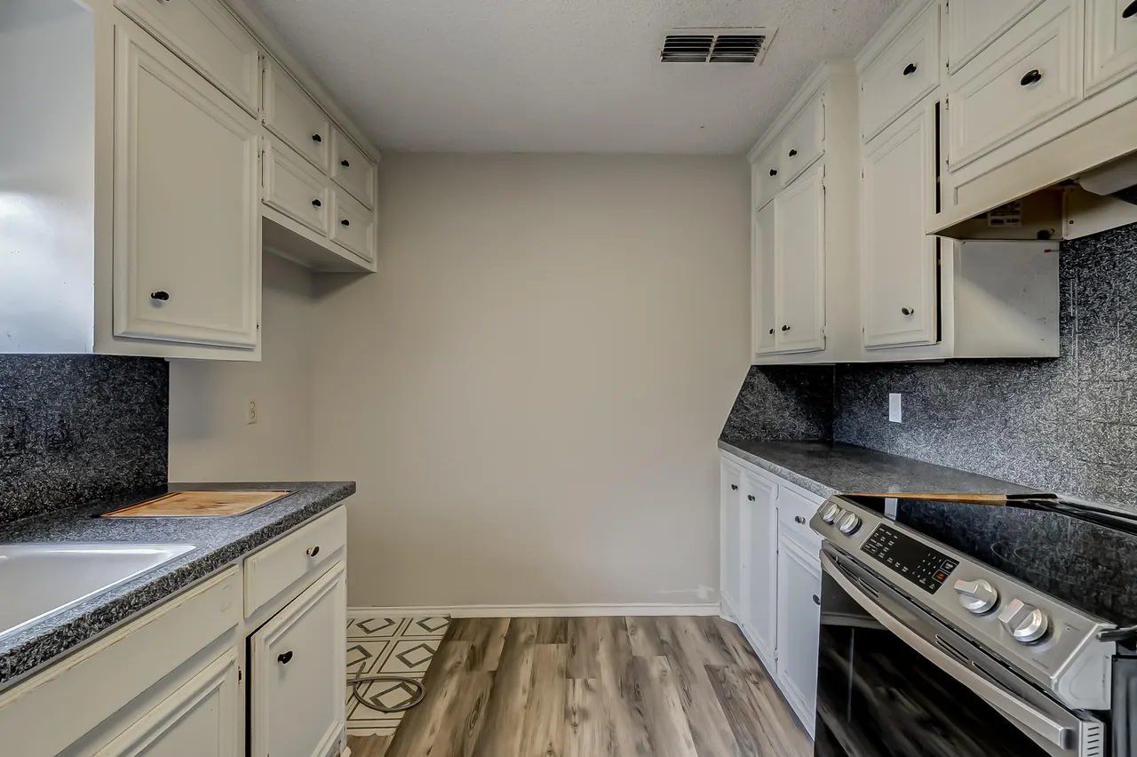 Photo 17 — 6829 Hyden Avenue, Lubbock, TX 79424