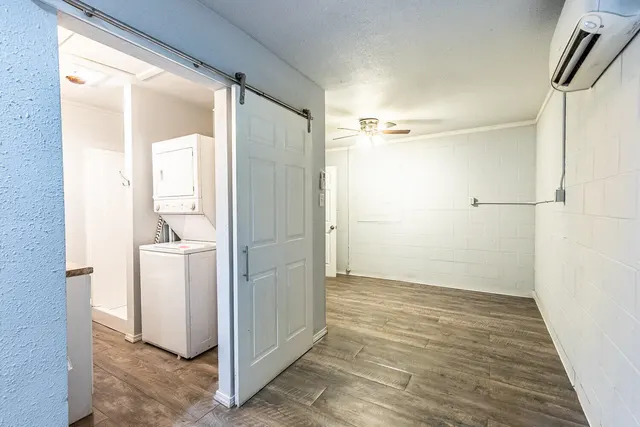 Photo 7 — 1909 23rd Street back house, Lubbock, TX 79411