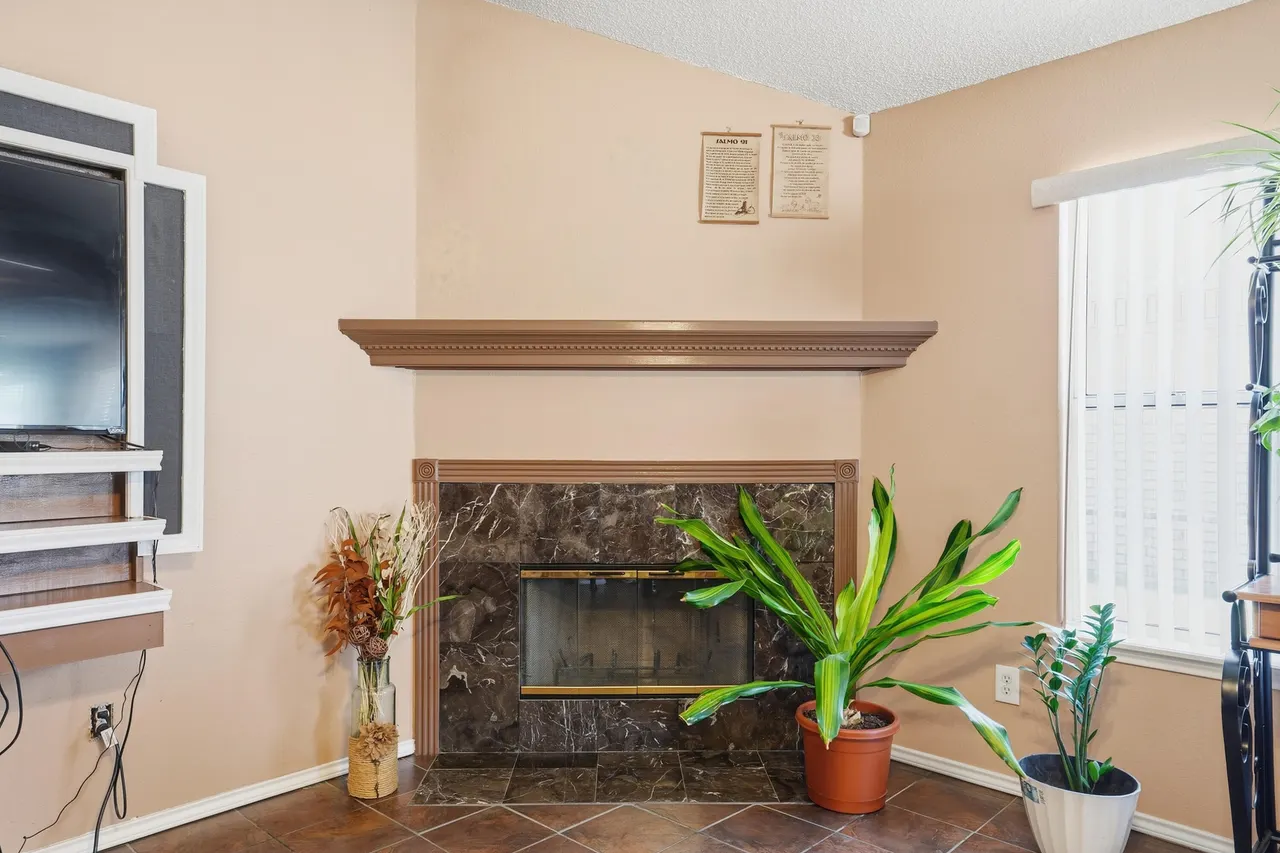 Photo 10 — 1802 76th Street, Lubbock, TX 79423