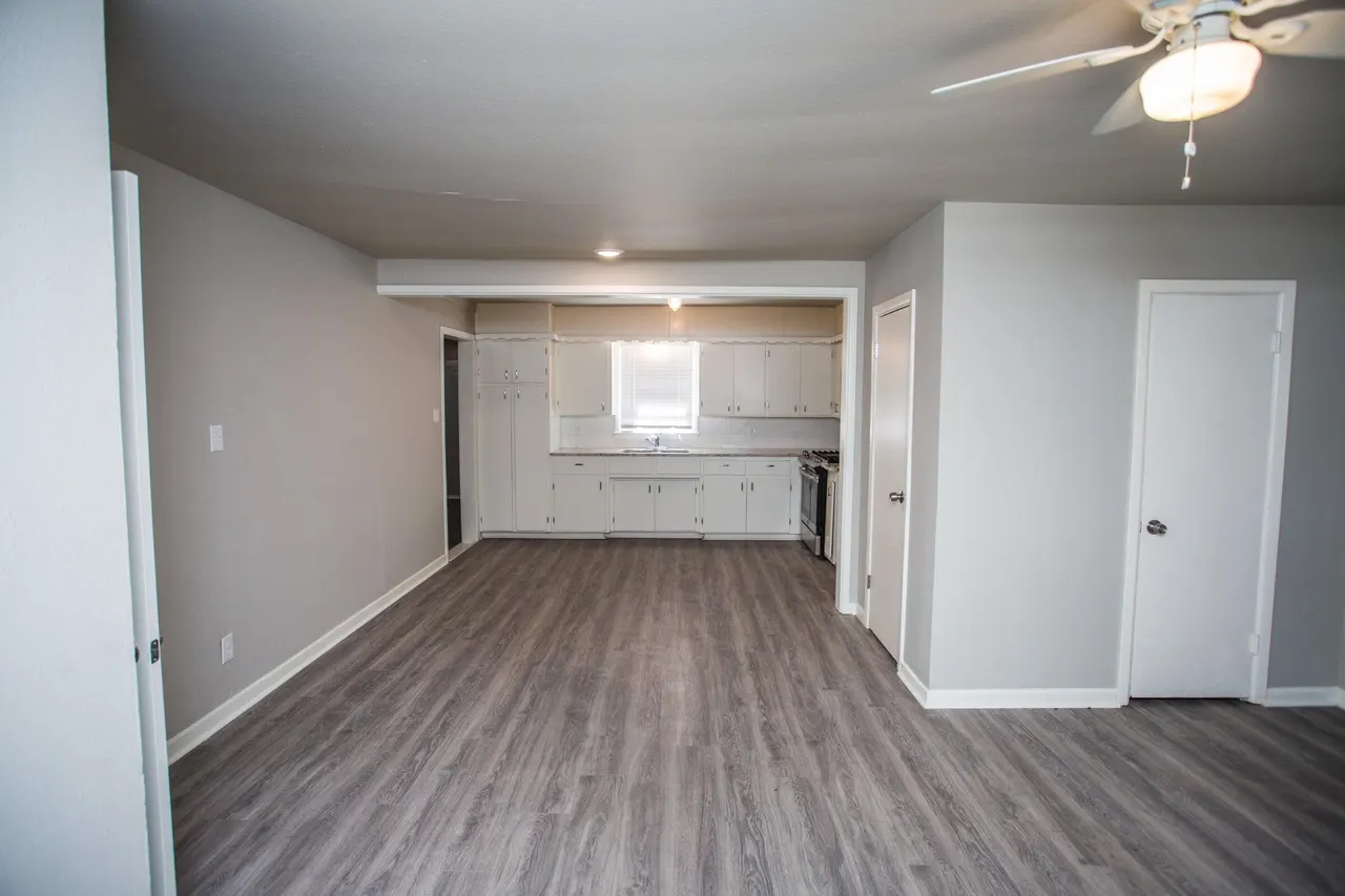 Photo 3 — 4629 Elgin Avenue, Lubbock, TX 79413