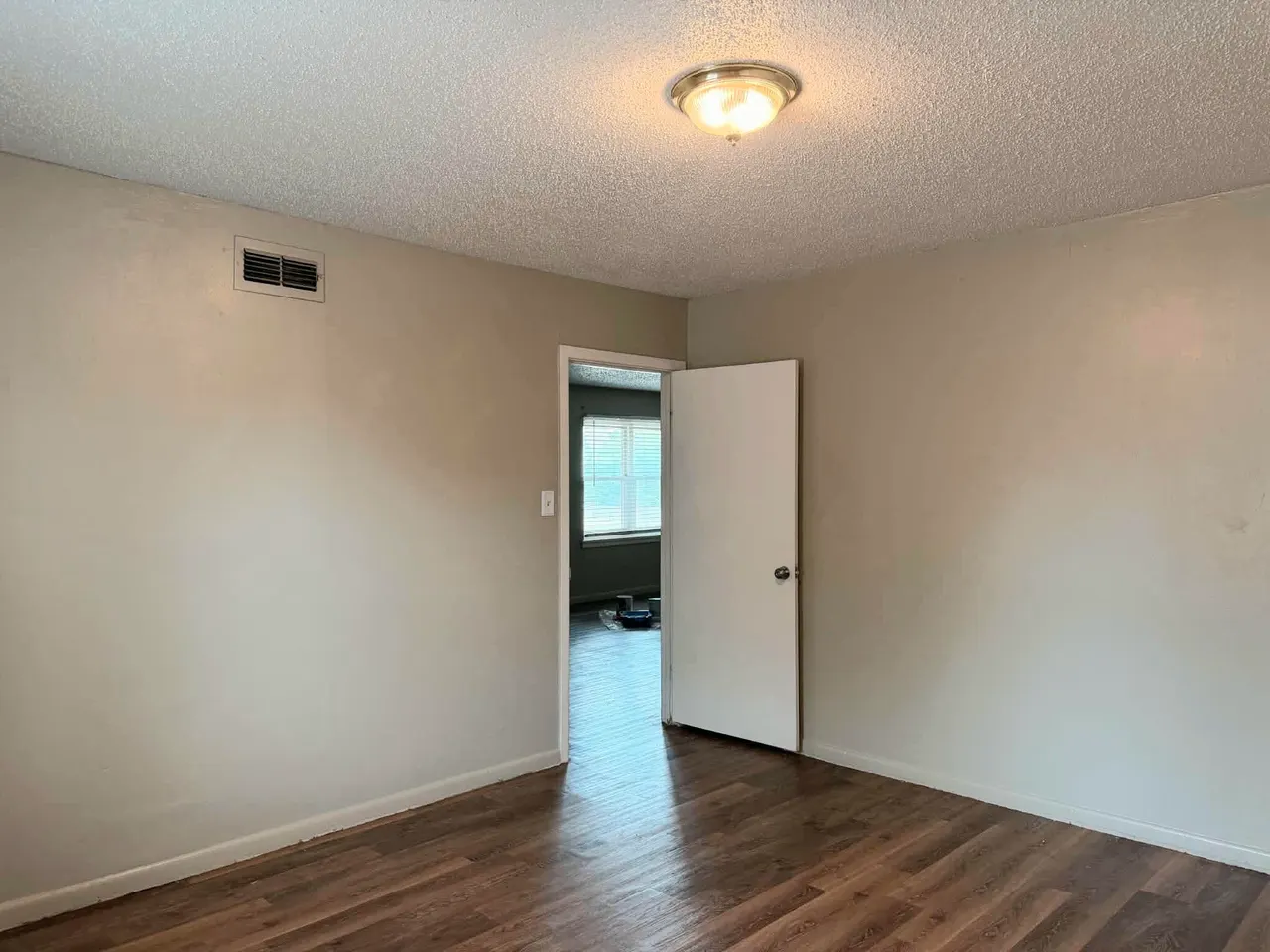 Photo 8 — 2002 31st Street, Lubbock, TX 79411
