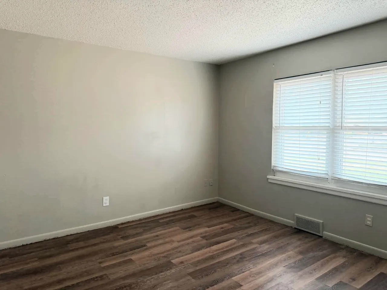 Photo 11 — 2002 31st Street, Lubbock, TX 79411