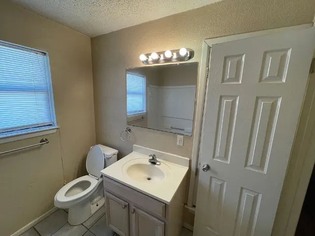 Photo 8 — 2202 15th Street 11, Lubbock, TX 79401