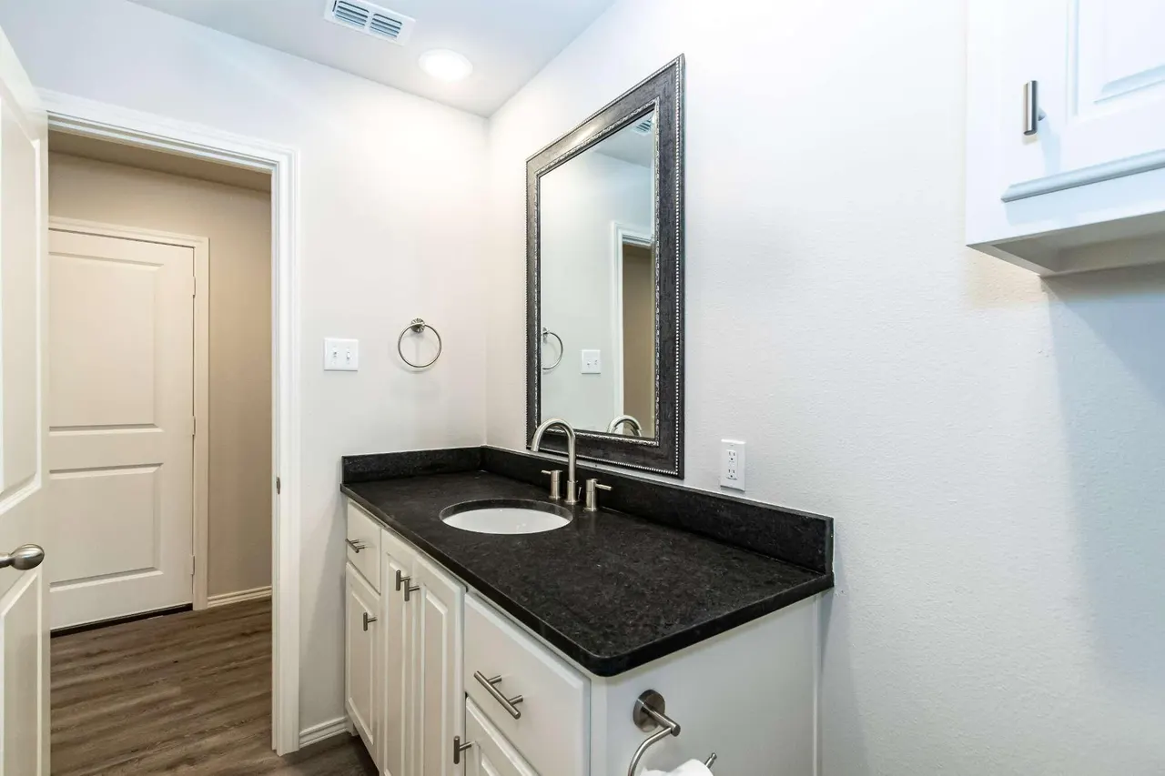 Photo 8 — 12007 Essex Avenue B, Lubbock, TX 79424