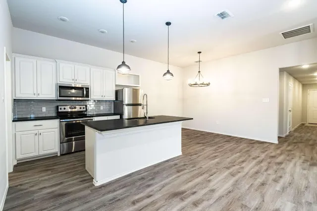 Photo 3 — 12007 Essex Avenue B, Lubbock, TX 79424