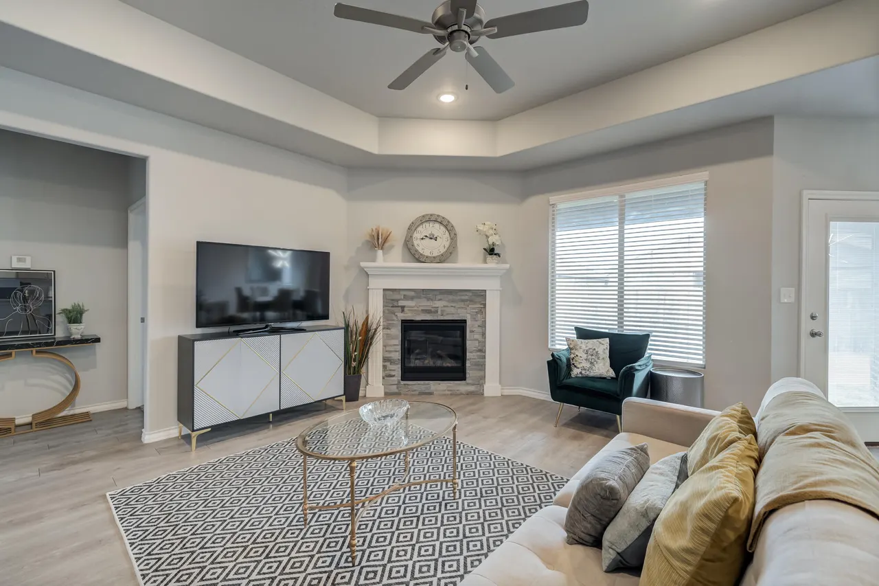 Photo 12 — 7608 61st Street, Lubbock, TX 79407