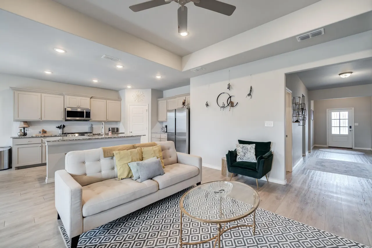 Photo 8 — 7608 61st Street, Lubbock, TX 79407