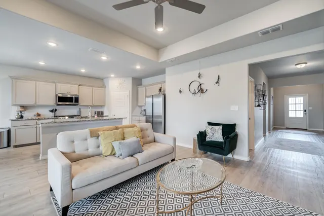 Photo 8 — 7608 61st Street, Lubbock, TX 79407