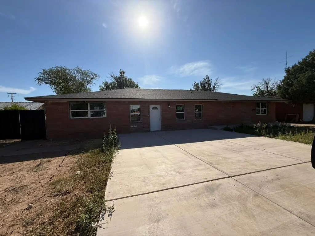 Front exterior — 520 N El Paso Avenue, Tulia, TX 79088