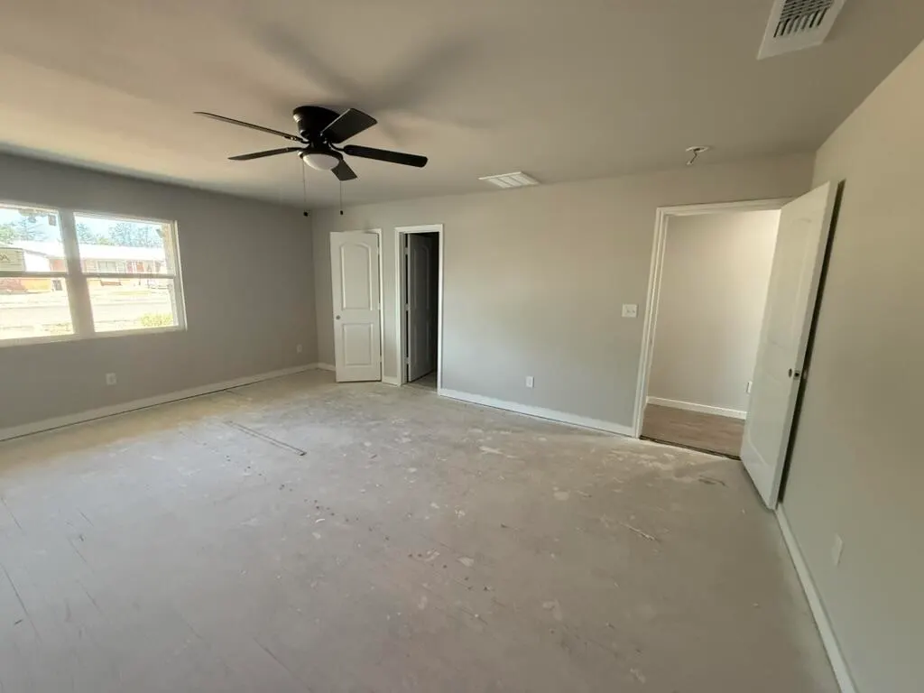Photo 19 — 520 N El Paso Avenue, Tulia, TX 79088