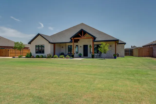 Front exterior — 6021 135th Street, Lubbock, TX 79424