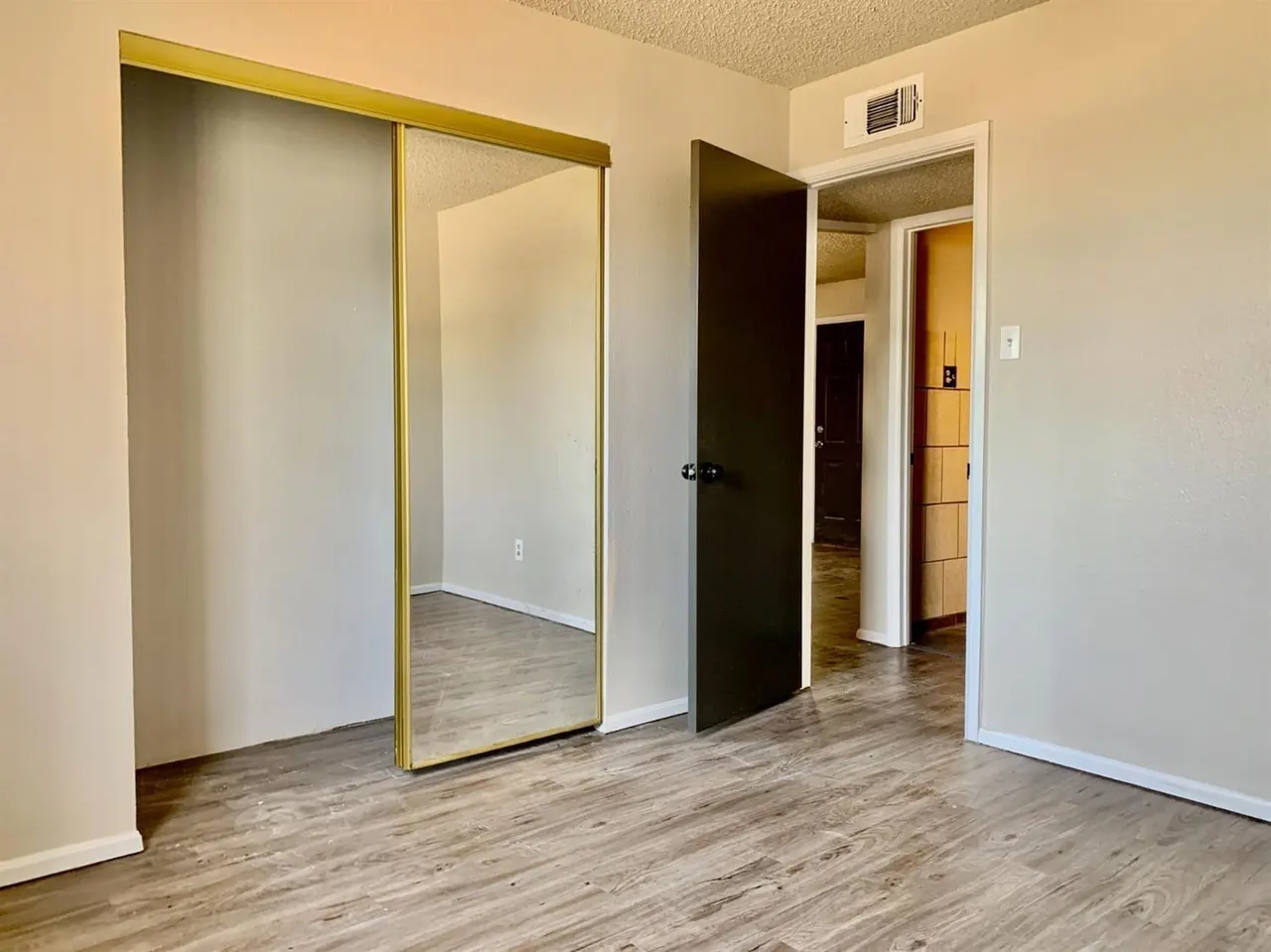 Photo 14 — 2718 62nd Street, Lubbock, TX 79413
