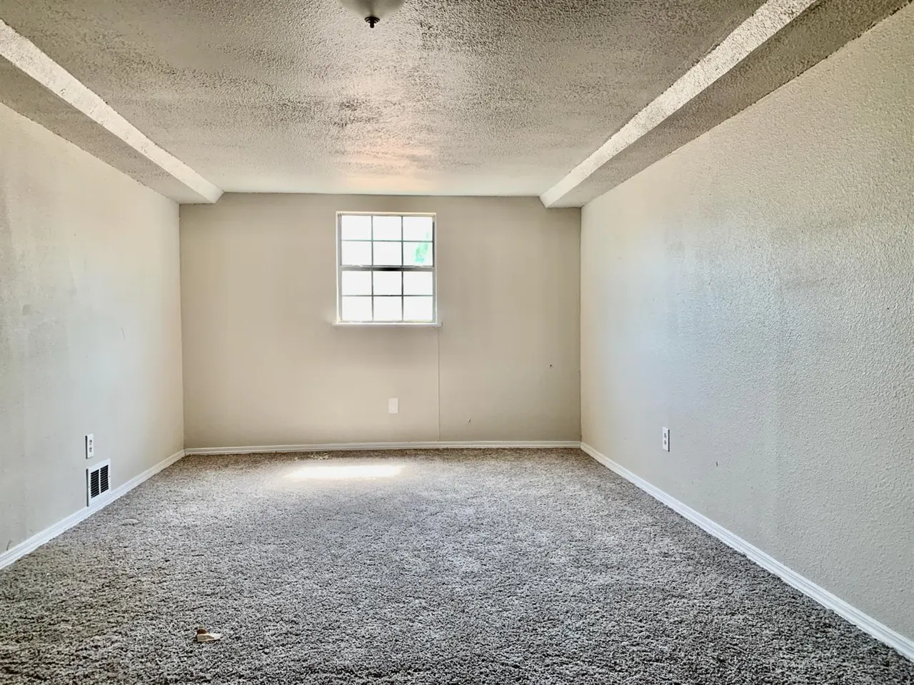 Photo 16 — 2718 62nd Street, Lubbock, TX 79413