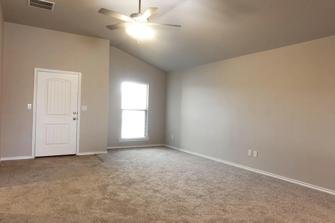 Photo 3 — 13809 Vernon Avenue, Lubbock, TX 79423
