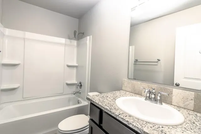 Photo 7 — 13809 Vernon Avenue, Lubbock, TX 79423