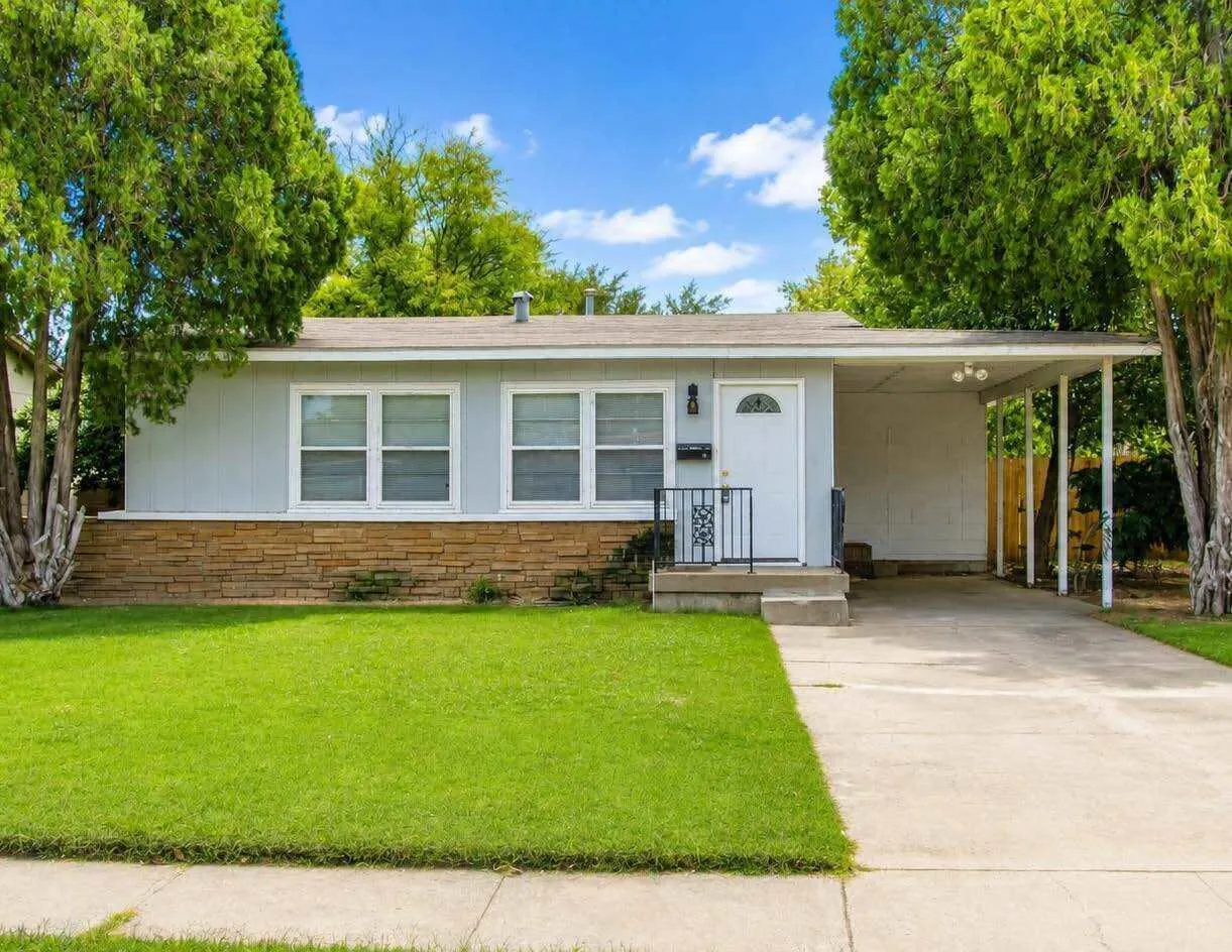 Front exterior — 2013 48th Street, Lubbock, TX 79412