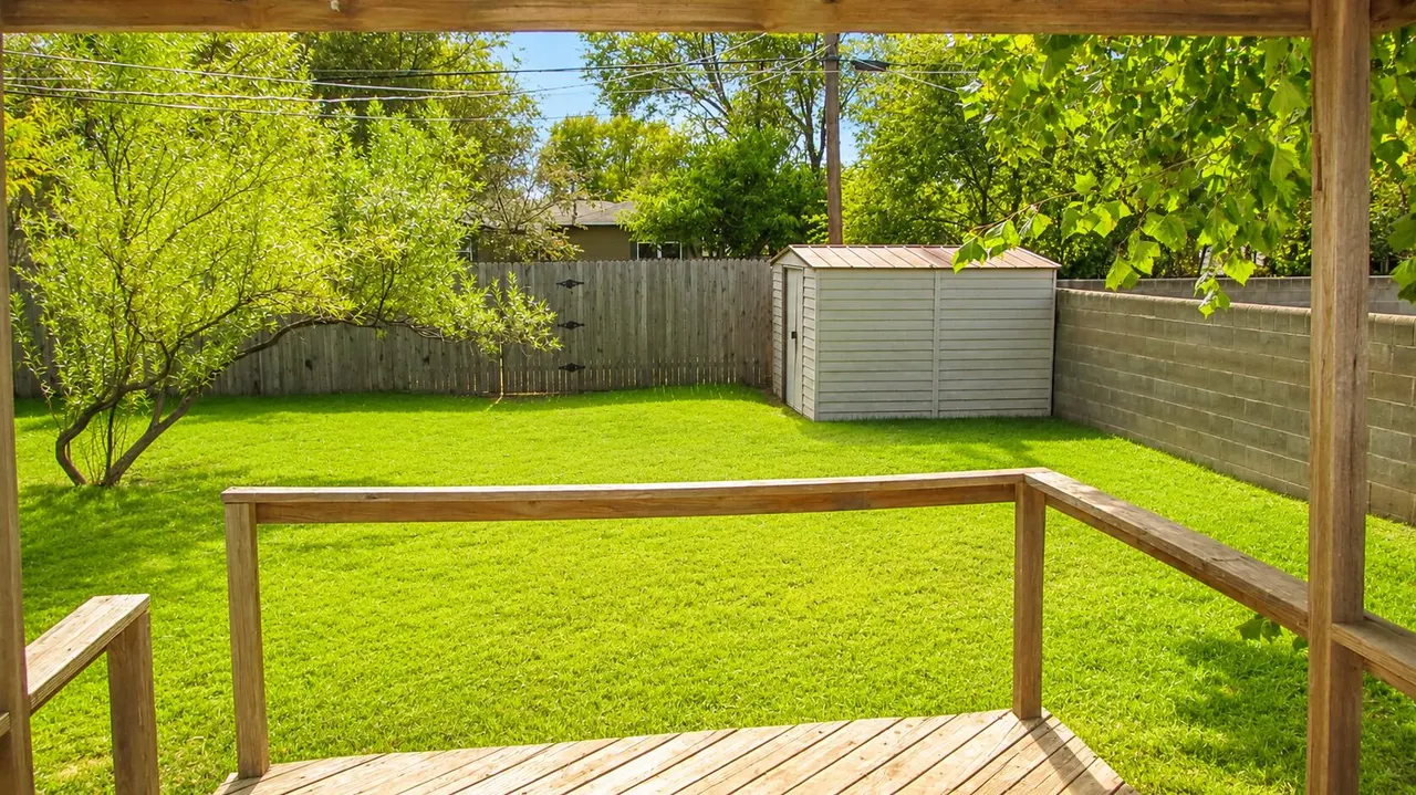 Photo 10 — 2013 48th Street, Lubbock, TX 79412