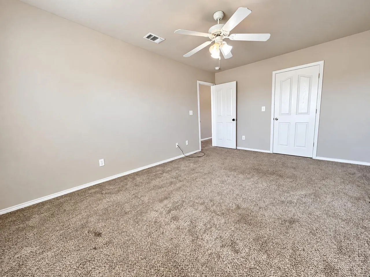 Photo 2 — 717 43rd Street, Lubbock, TX 79404