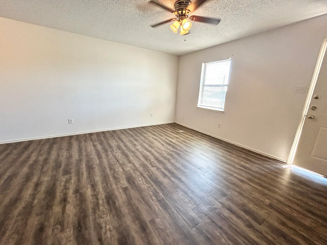 Photo 4 — 4618 Erskine Street B, Lubbock, TX 79416