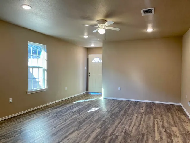 Photo 3 — 1017 Preston Trail B, Wolfforth, TX 79382