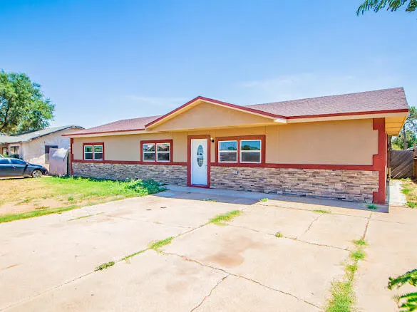 Front exterior — 1104 East Tahoka Road, Brownfield, TX 79316