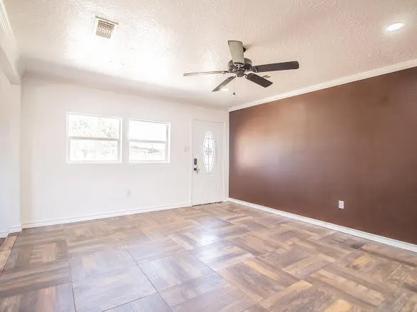 Photo 4 — 1104 East Tahoka Road, Brownfield, TX 79316