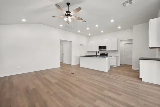 Photo 8 — 8508 24th Street, Lubbock, TX 79407
