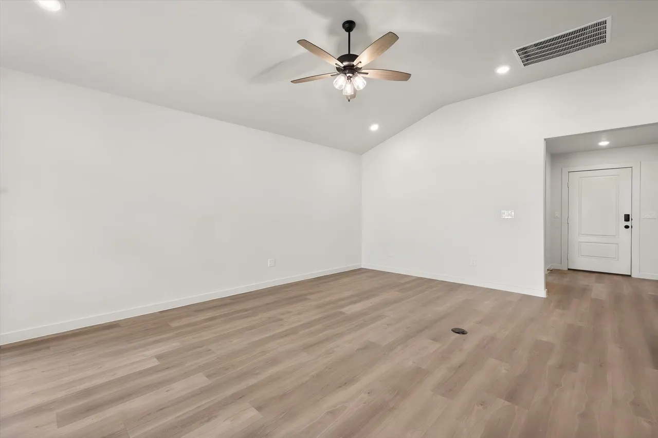 Photo 9 — 8508 24th Street, Lubbock, TX 79407
