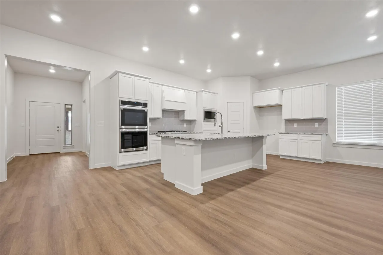 Photo 4 — 12002 Ironton Avenue, Lubbock, TX 79424