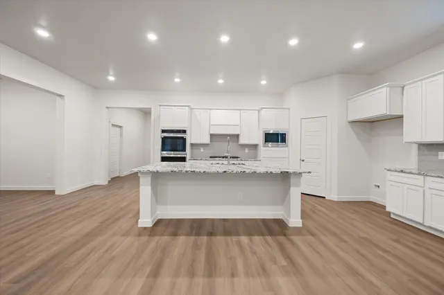 Photo 6 — 12002 Ironton Avenue, Lubbock, TX 79424