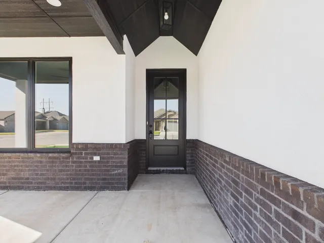 Photo 3 — 6905 18th Street, Lubbock, TX 79416