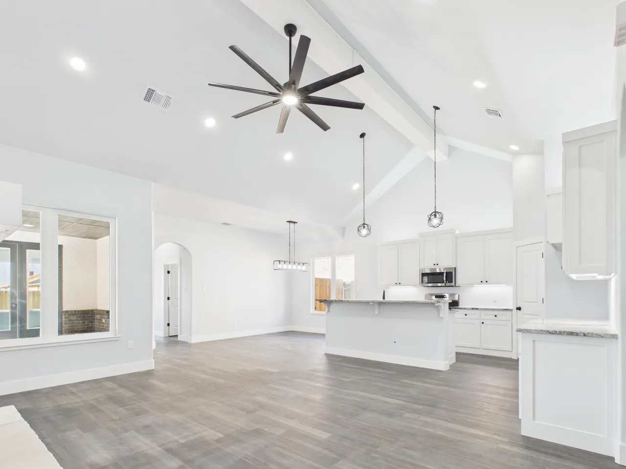 Photo 7 — 6905 18th Street, Lubbock, TX 79416
