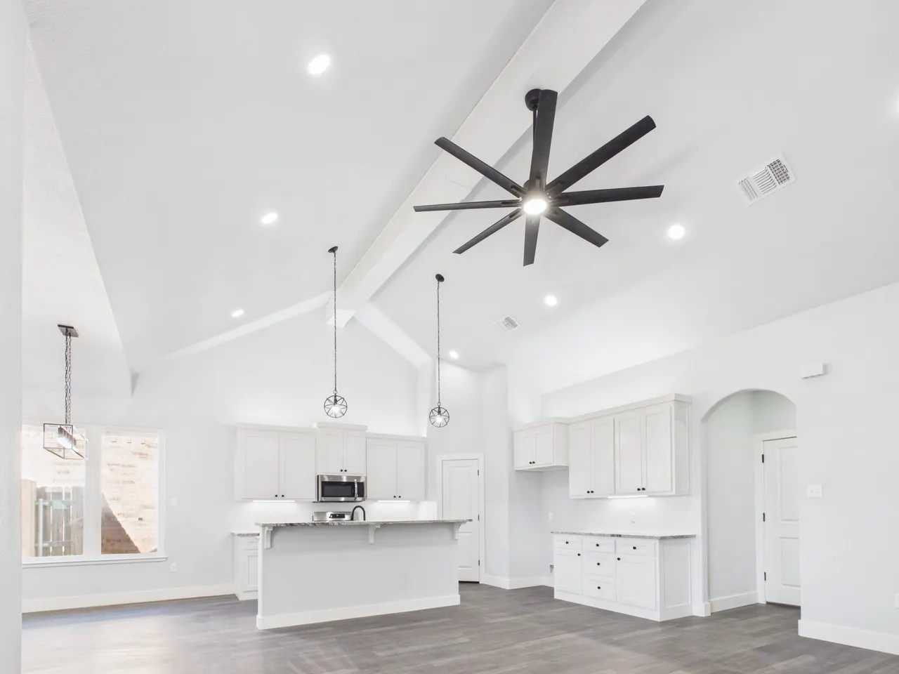 Photo 9 — 6905 18th Street, Lubbock, TX 79416