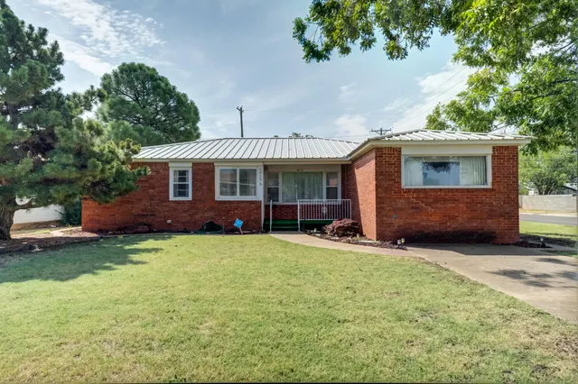 Front exterior — 5019 40th Street, Lubbock, TX 79414