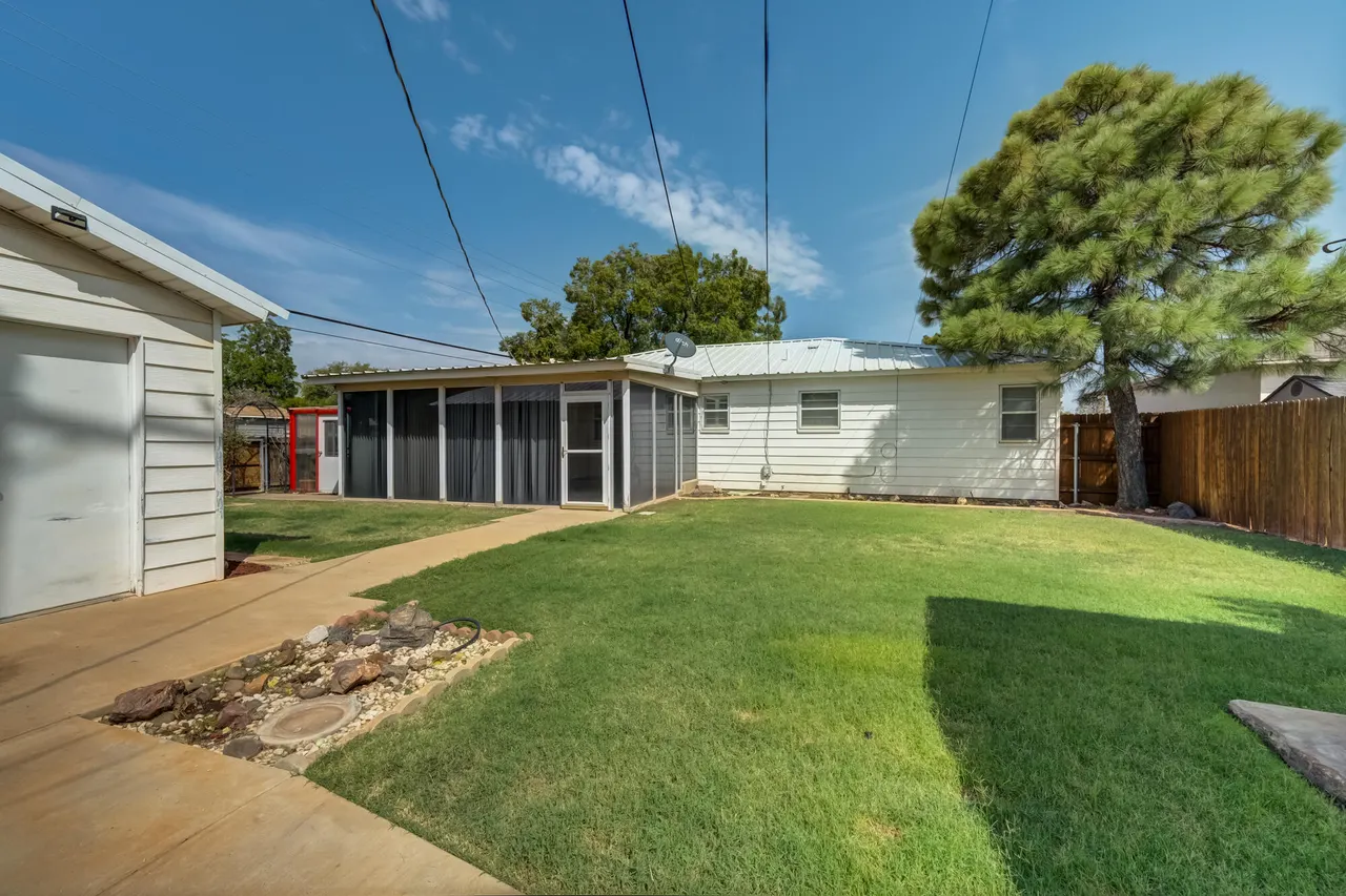 Photo 23 — 5019 40th Street, Lubbock, TX 79414