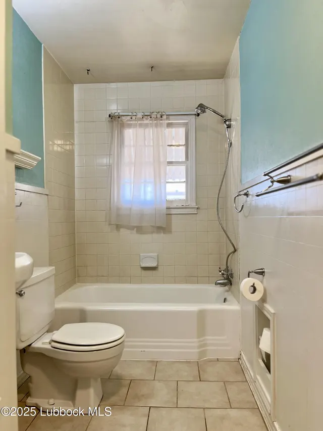 Photo 8 — 3119 33rd Street, Lubbock, TX 79410