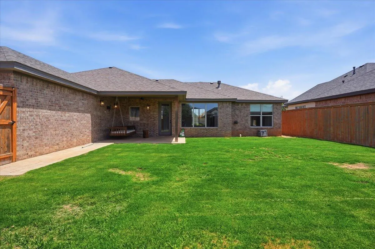 Photo 30 — 704 N 8th Street, Wolfforth, TX 79382