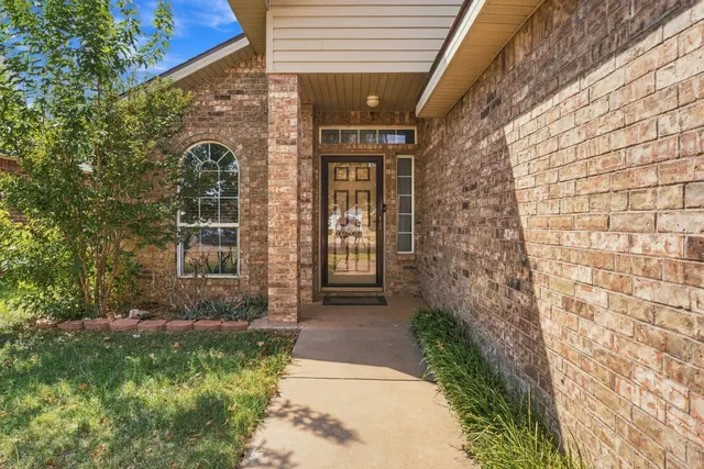 Photo 2 — 6509 91st Street, Lubbock, TX 79424