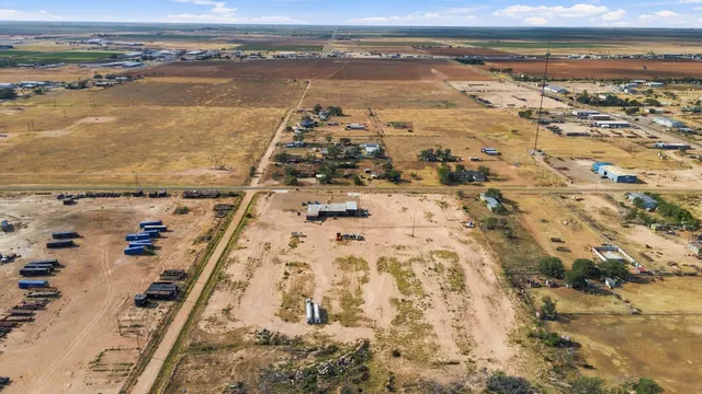 Photo 6 — 1801 13th Street, Levelland, TX 79336