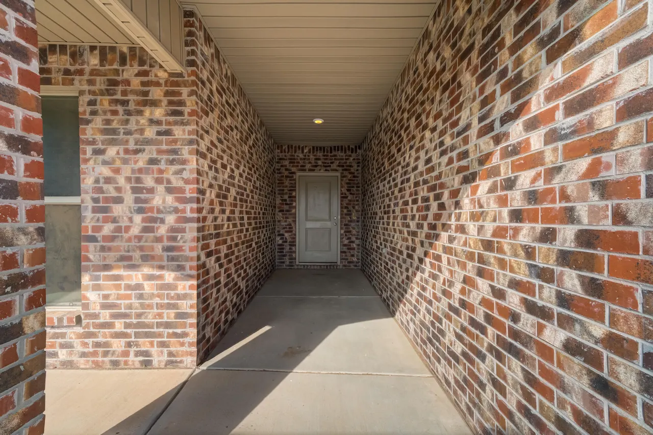 Photo 2 — 9808 Viola Avenue, Lubbock, TX 79424