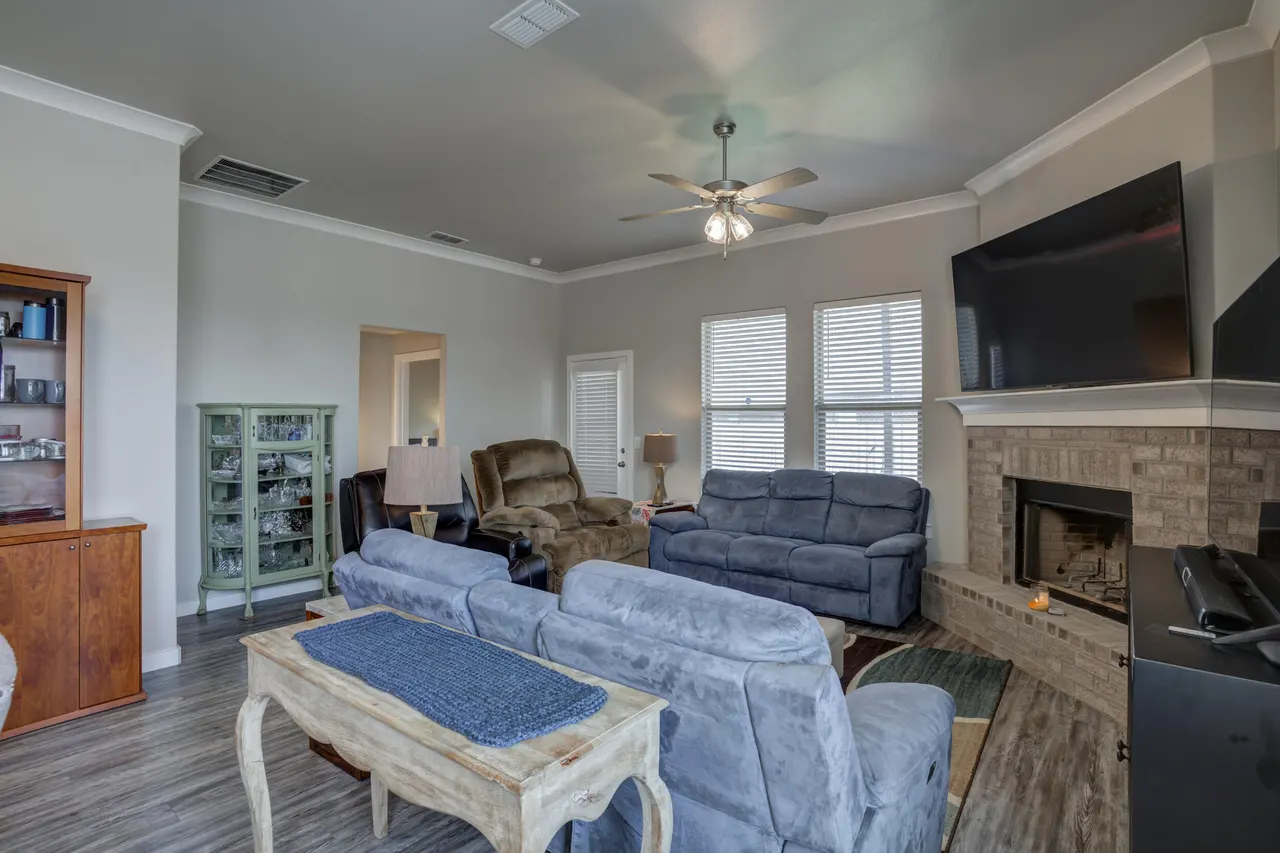 Photo 11 — 13717 Avenue Q, Lubbock, TX 79423