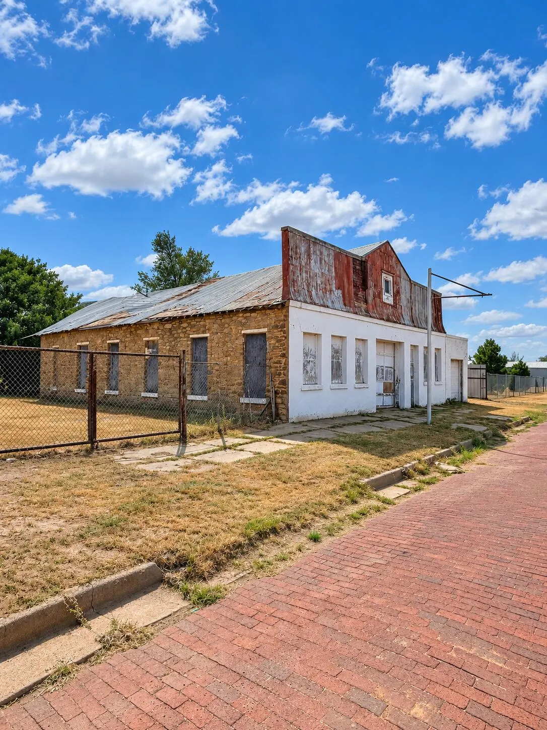 Photo 3 — 114 S Avenue I, Post, TX 79356