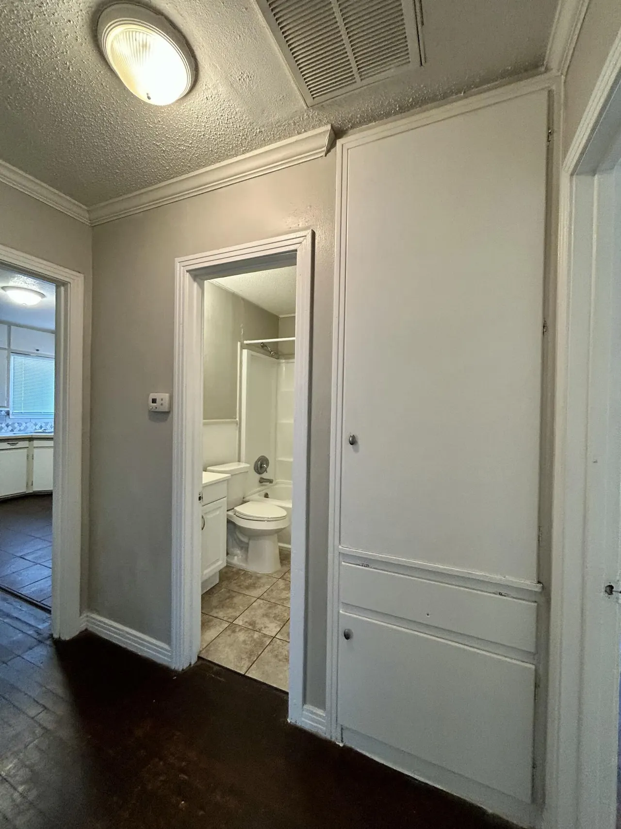 Photo 10 — 2506 37th Street, Lubbock, TX 79413
