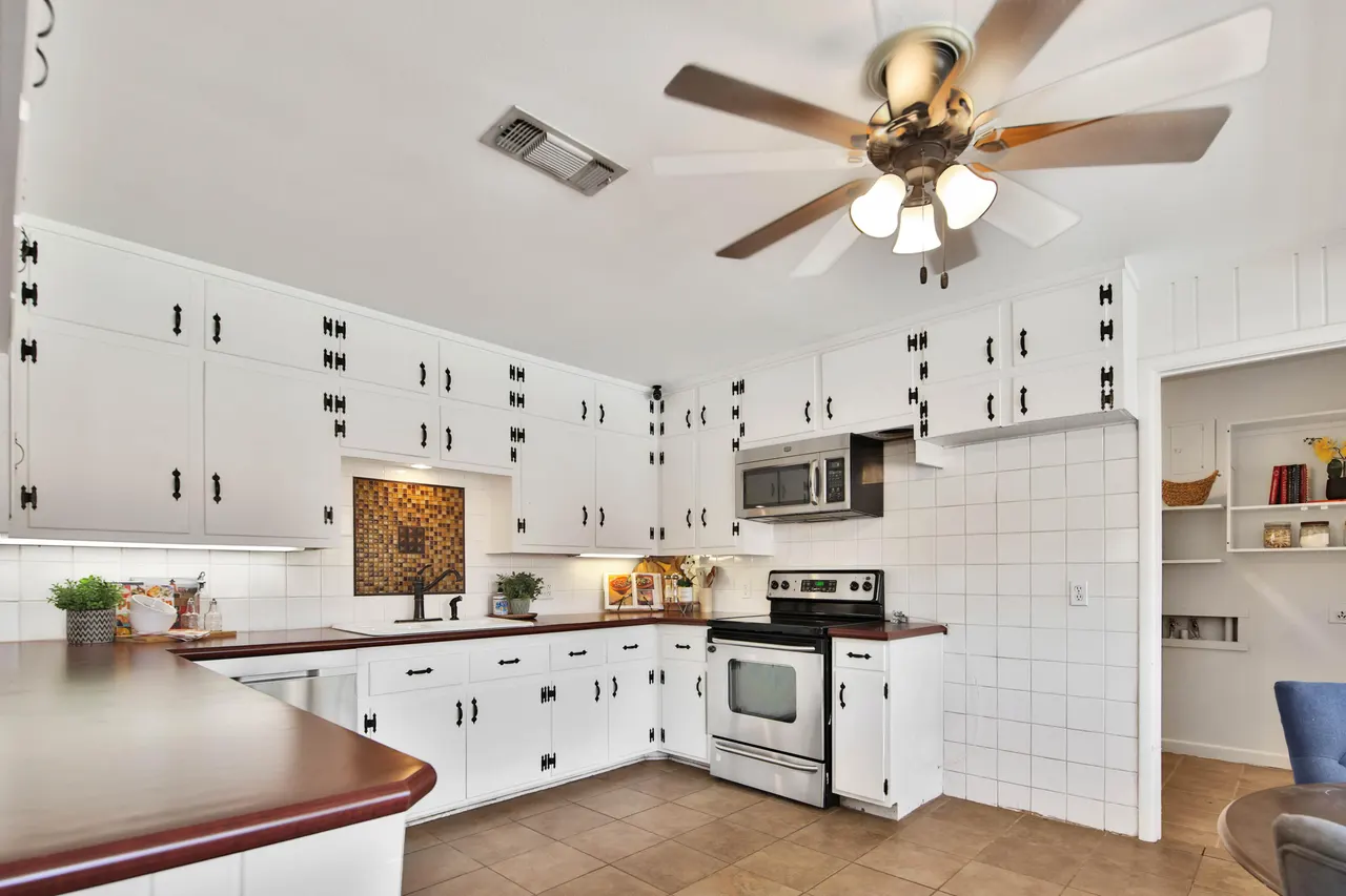 Photo 5 — 4002 47th Street, Lubbock, TX 79413