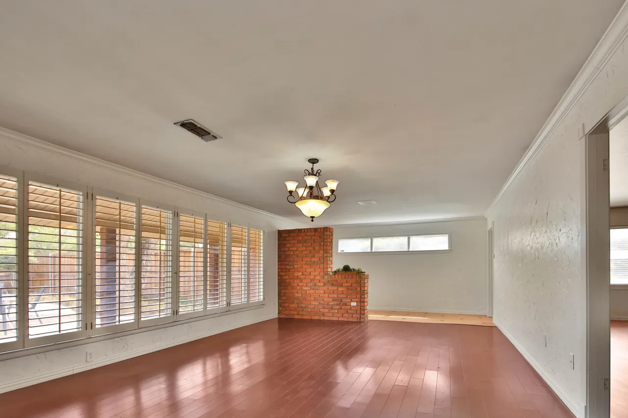 Photo 7 — 4002 47th Street, Lubbock, TX 79413